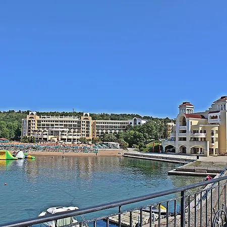 Resort Duni Marina Royal Palace