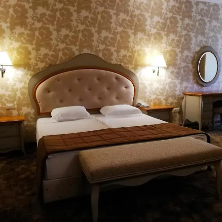 Duni Marina Royal Palace منتجع سوزوبول