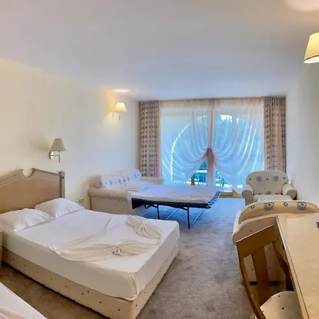 Duni Marina Royal Palace منتجع سوزوبول